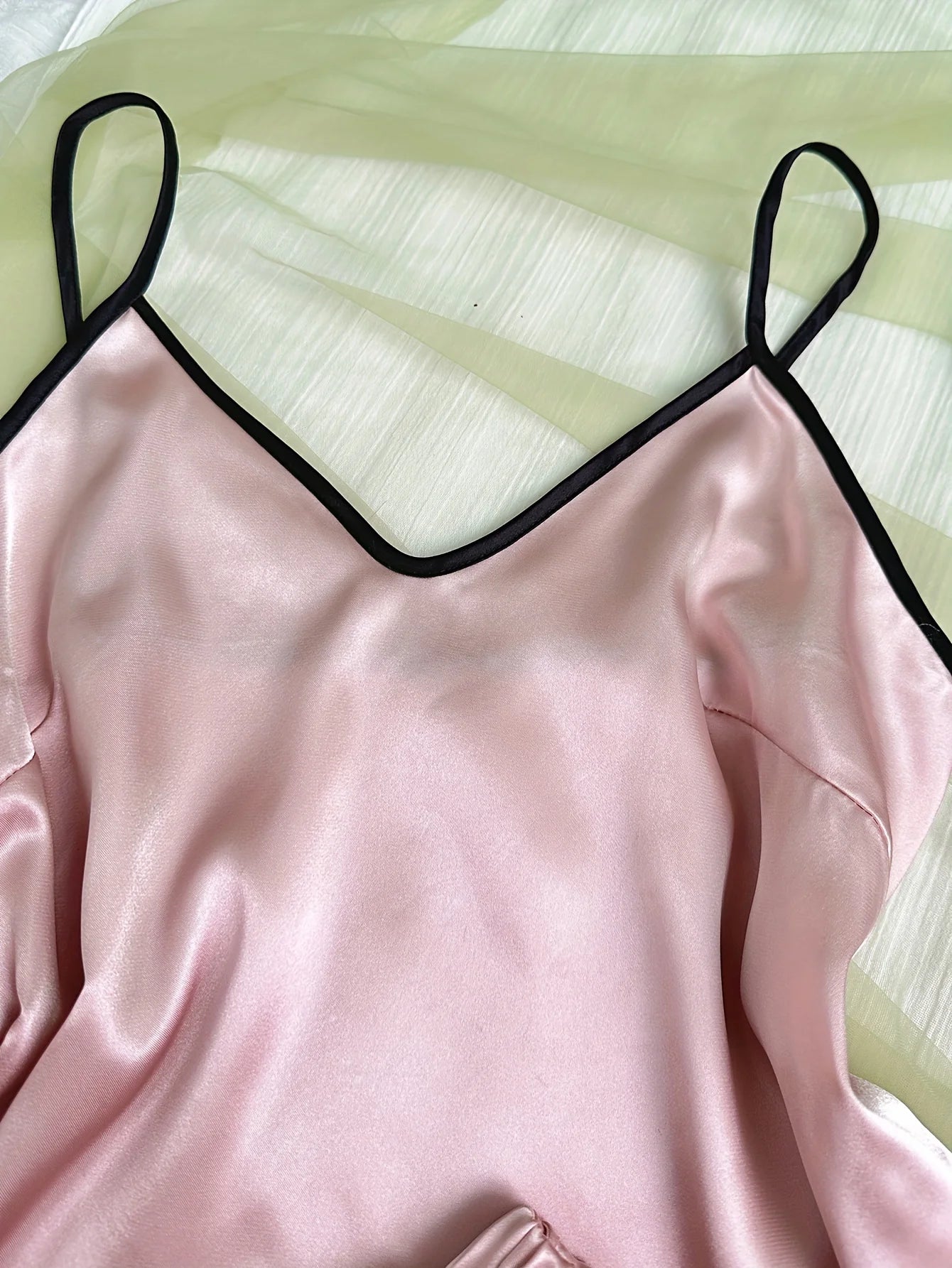 CoolDreams Women's Ice Silk Sleeveless Pajama Set